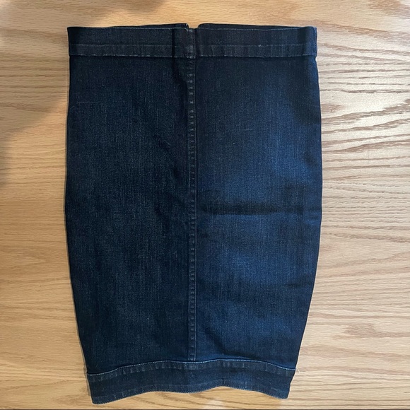 Castings Denim Pencil Skirt size 0 (ARITZIA) - Picture 3 of 6